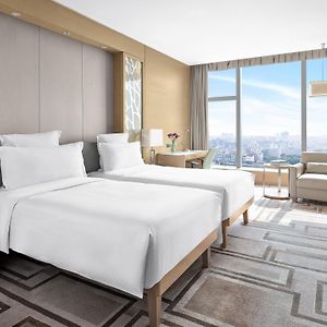 Deluxe City View Twin Room
